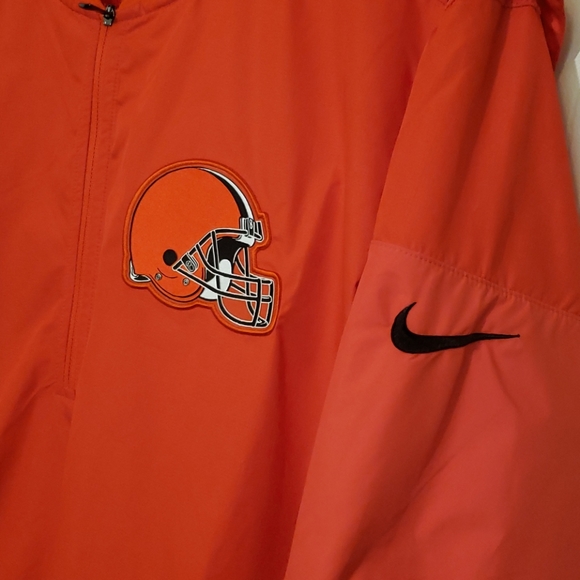 Cleveland Browns Nike Dri-Fit 1/4 Zip Jacket - Picture 2 of 4